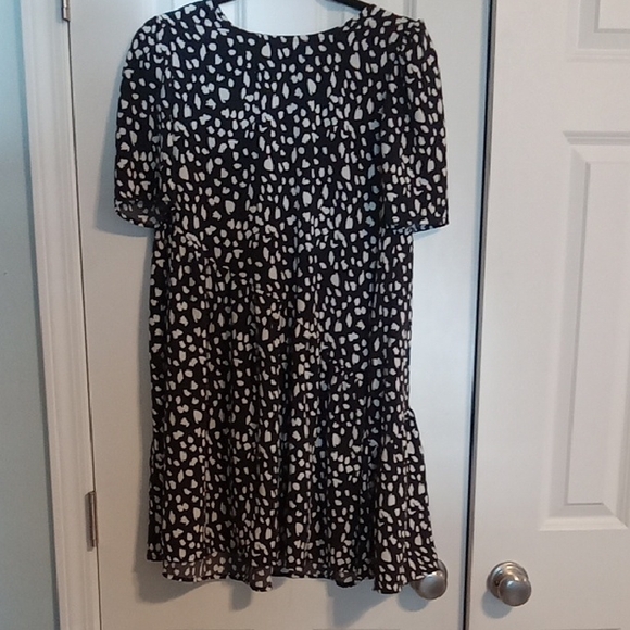 Wonder Nation Black and White Mini Dress - Picture 1 of 6